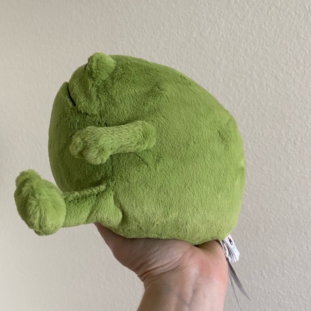 Jellycat Ricky Rain Frog - Picture 3 of 6